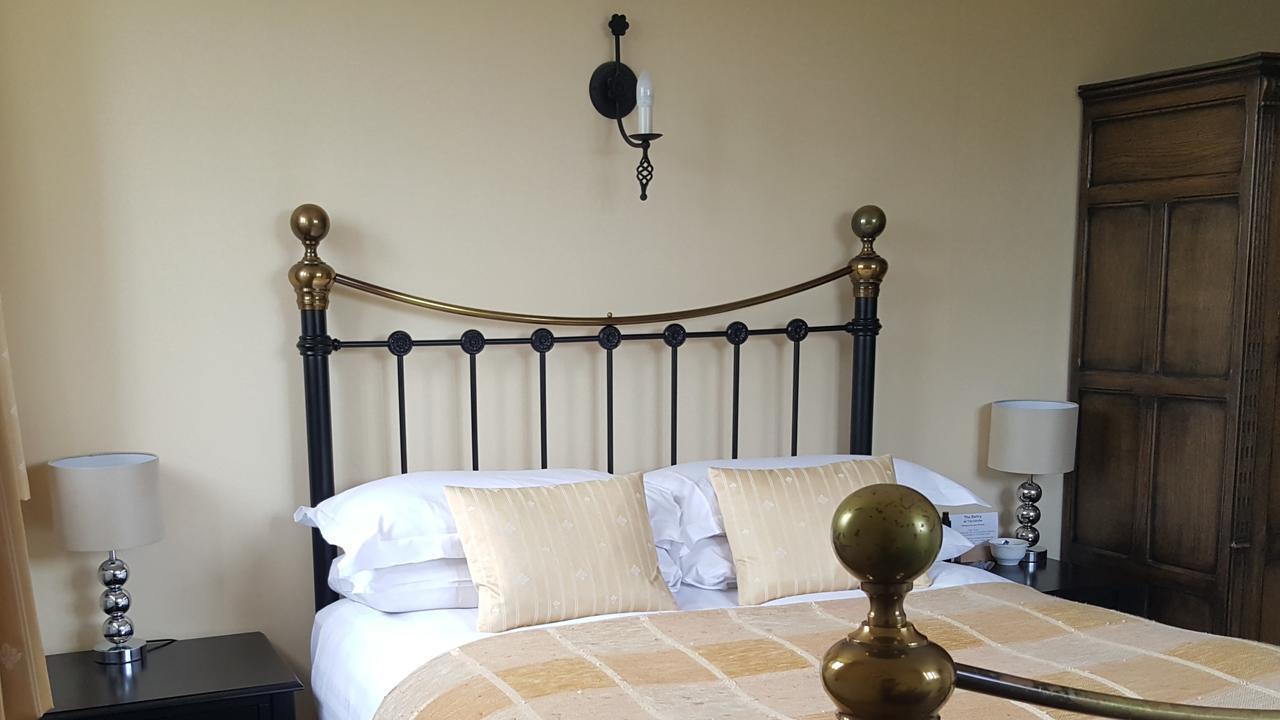 Bed and Breakfast The Belfry At Yarcombe Екстер'єр фото