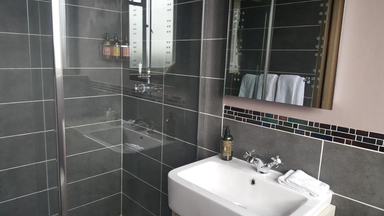 Bed and Breakfast The Belfry At Yarcombe Екстер'єр фото